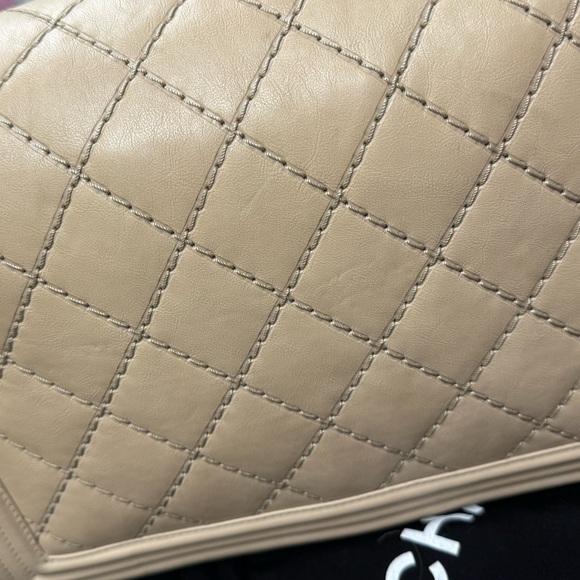 Large Chanel Boy Bag!!! - Picture 11 of 16